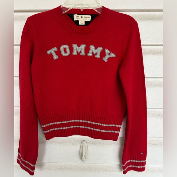 Tommy Hilfiger Other - Tommy Hilfiger Sweater